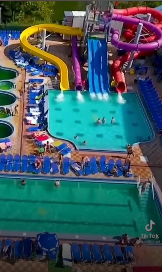 Pensiunea Adeluta Călimăneşti Exteriör bild